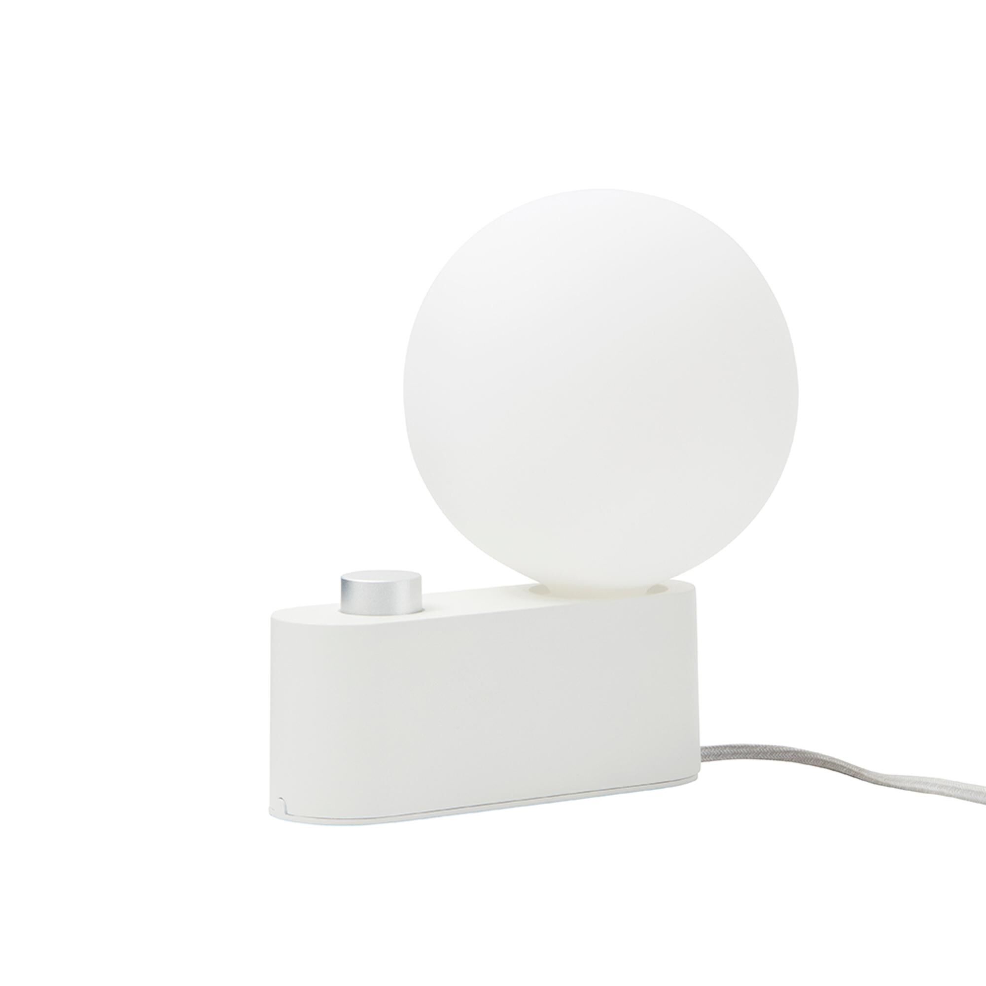 Alumina Bordlampe Hvid med Sphere IV
