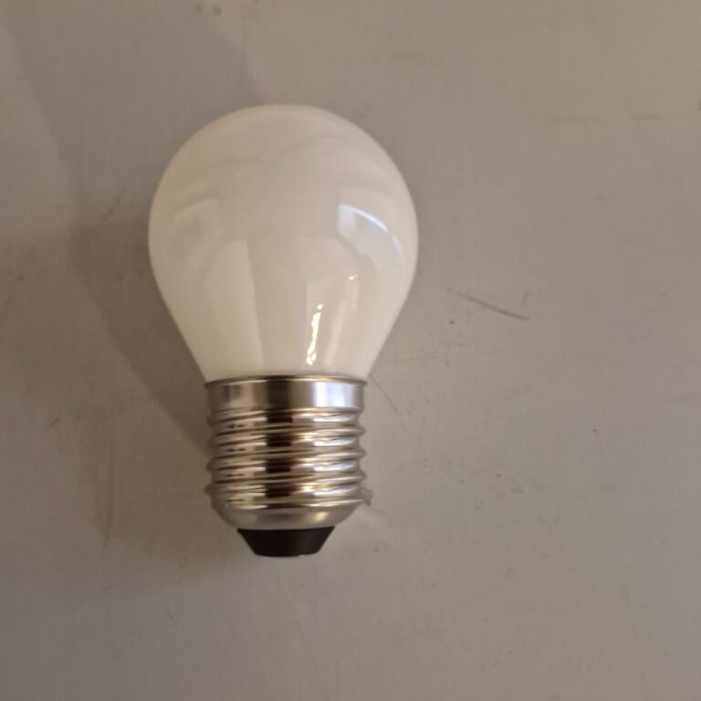 DIOLUX KRONE60 6W LED E27 720lm tænd/sluk - Så længe lager haves - GN