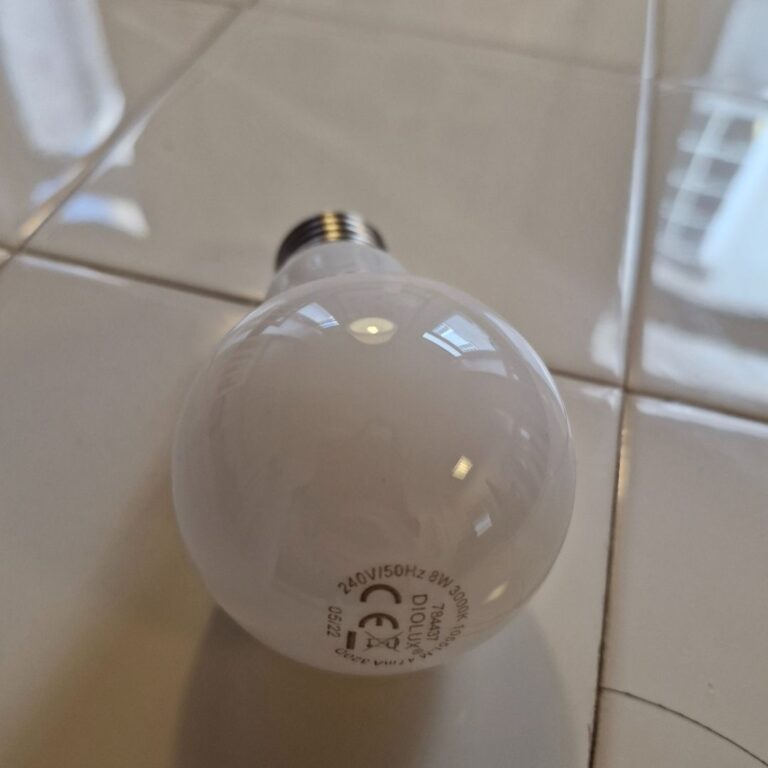 Diolux Norma75 E27 8W LED 3000K Tænd/Sluk - GN