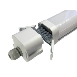 Green-ID LED TRI-LUX armatur 1200 mm, 3-faset, 40W 5200 lm, gennemfortr.